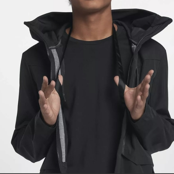 nike tech shield jacket